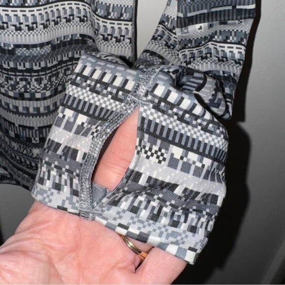 Nike Pro Dri-Fit Half Zip Pullover Women’s Size Medium - Picture 5 of 9